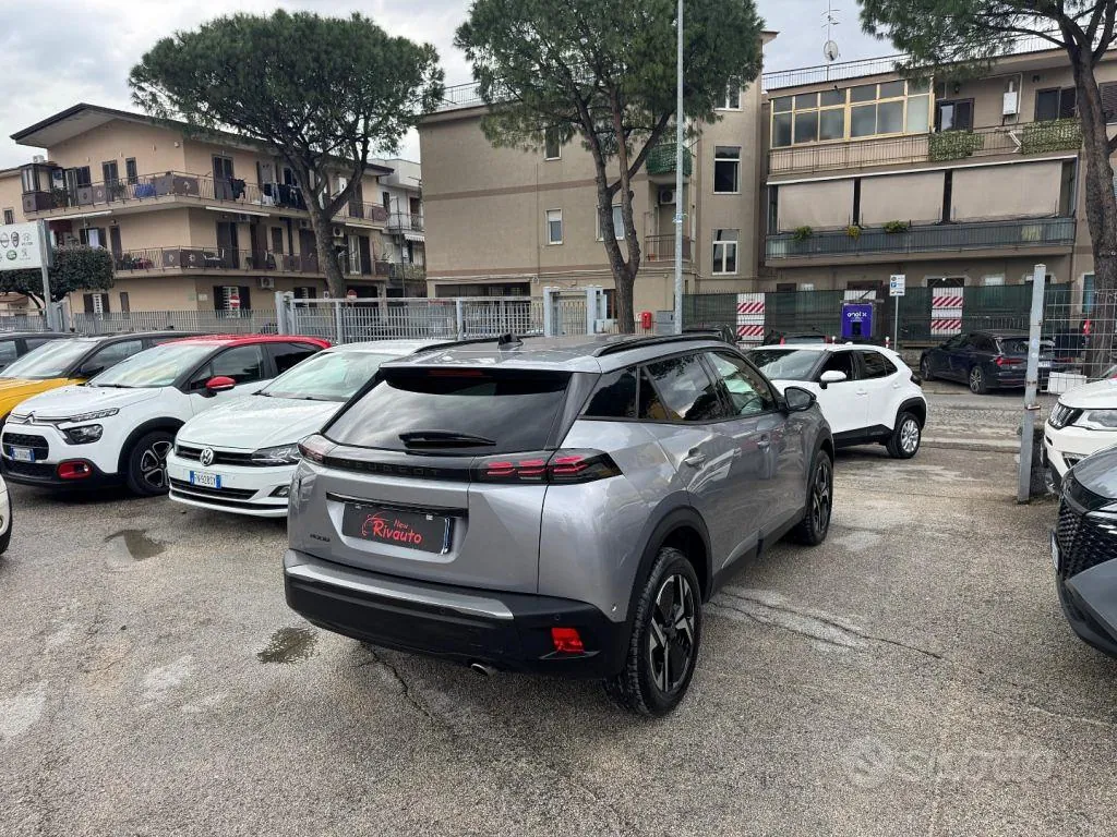 Peugeot 2008 2024 photo 5