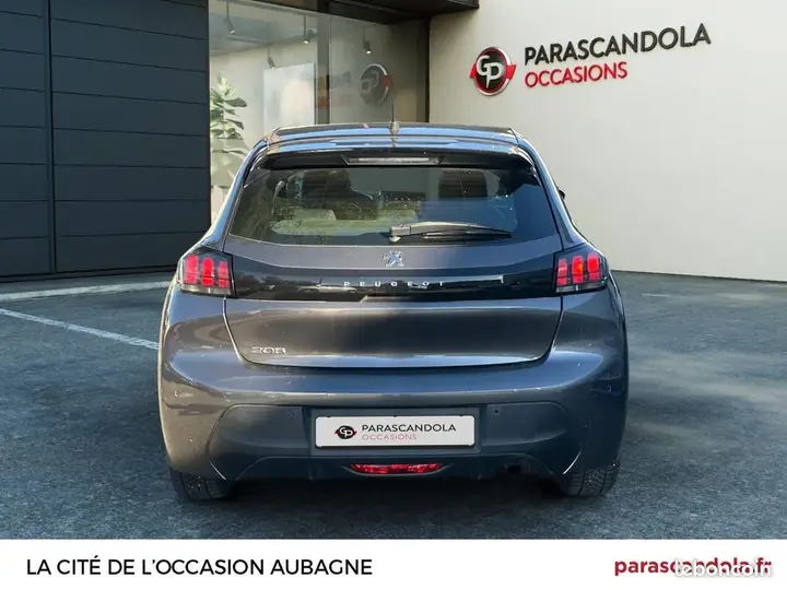 Peugeot 208 2022 photo 5