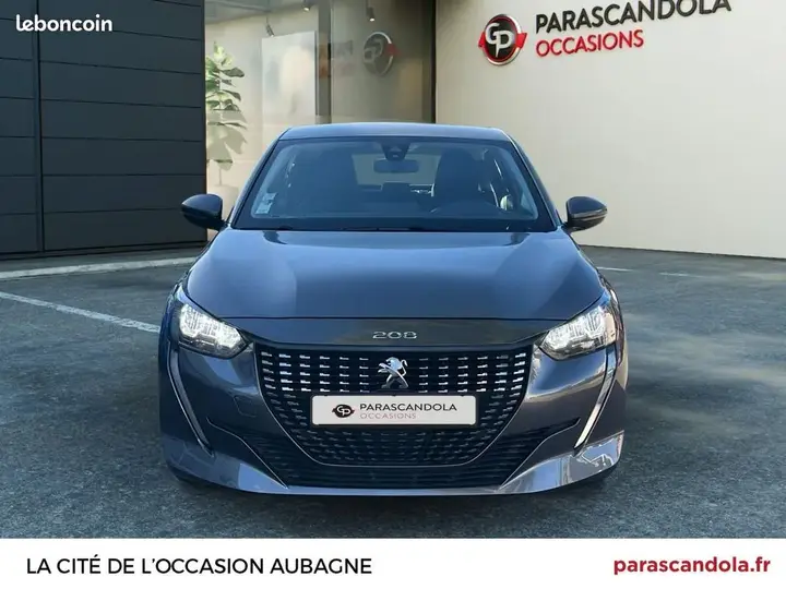 Peugeot 208 2022 photo 2