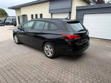Opel Astra 2021 photo 2