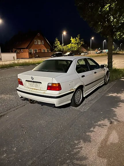 BMW 325I 1992 photo 2