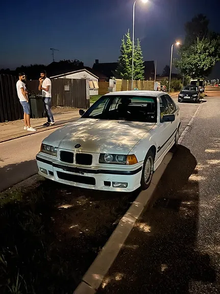BMW 325I