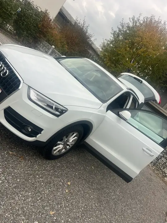 Audi Q3 2013 photo 2