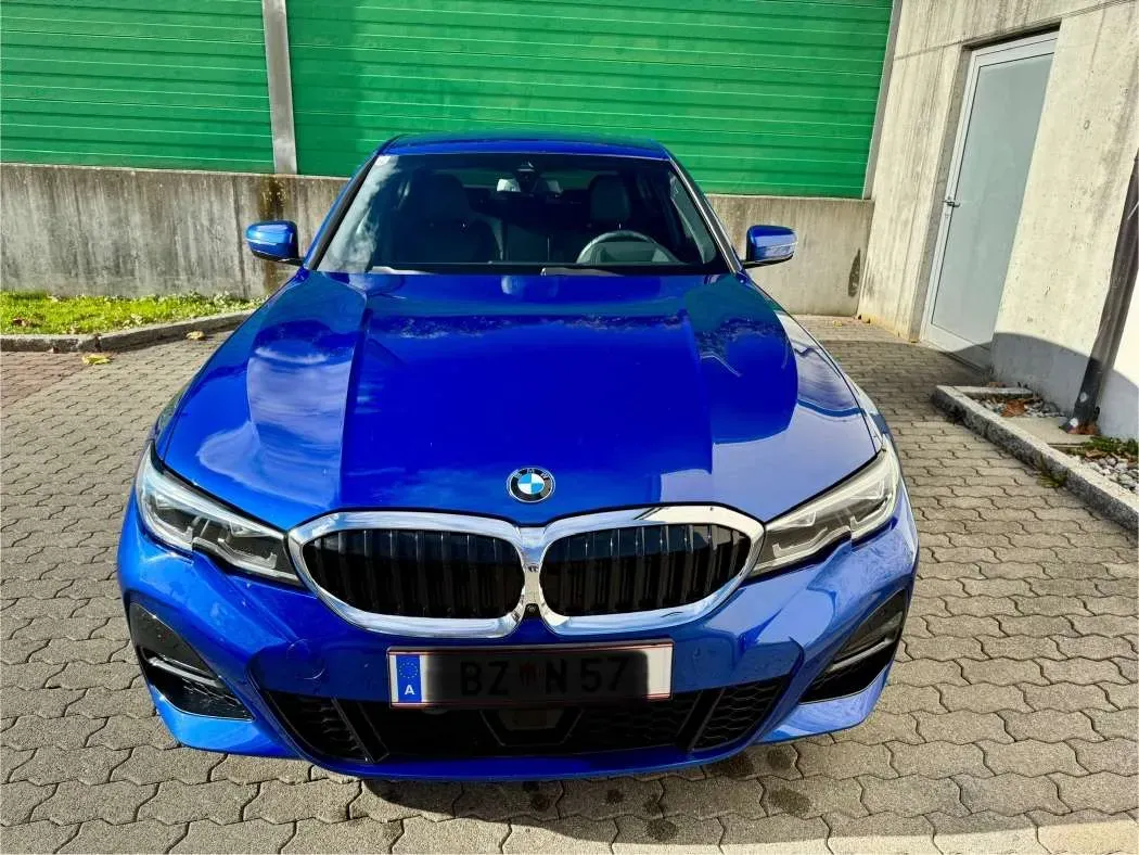 BMW 3 Series 2021 photo 2
