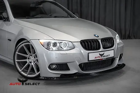 BMW 320I 2011 photo 2