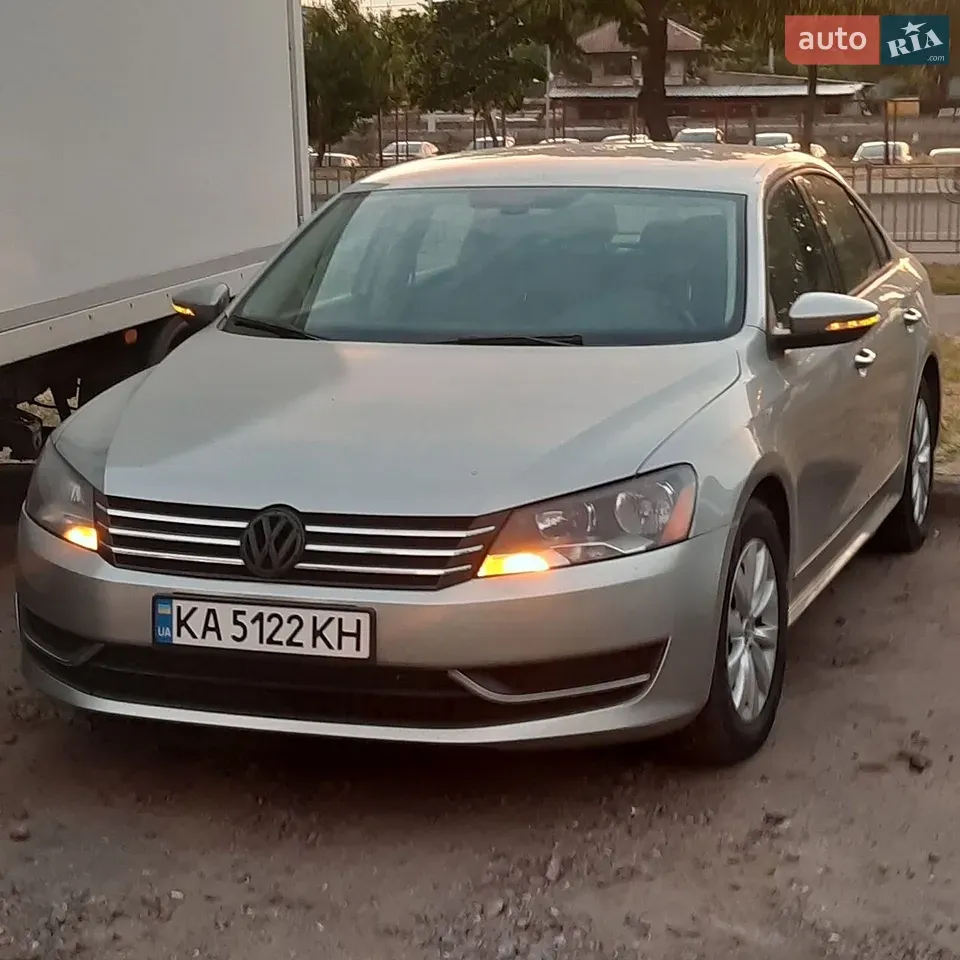 Volkswagen Passat 2011 photo 2