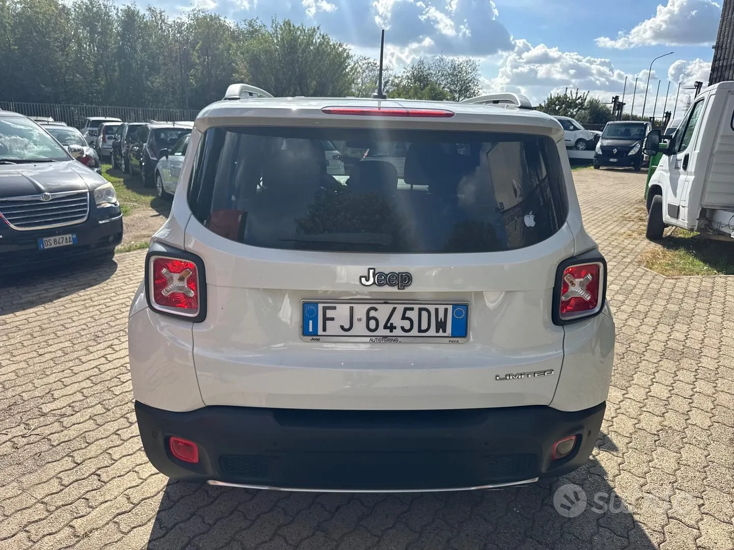 Jeep Renegade 2017 photo 2