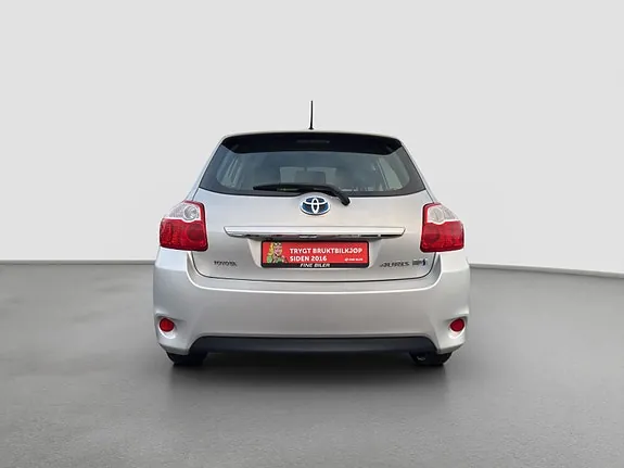 Toyota Auris 2012 photo 4