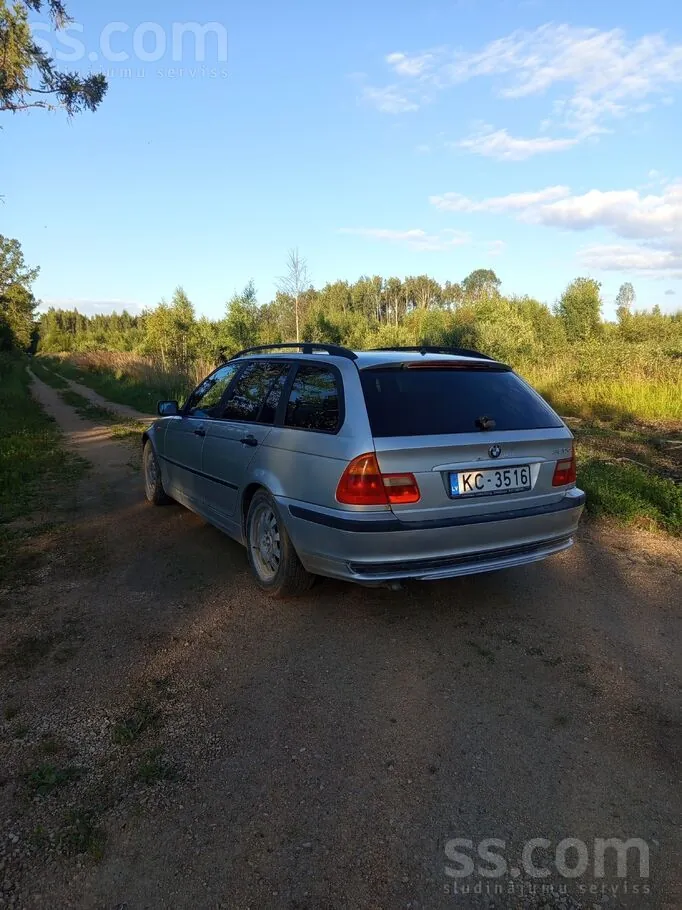 BMW 320 2004 photo 3