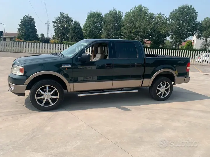 Ford F-150 2004 photo 2