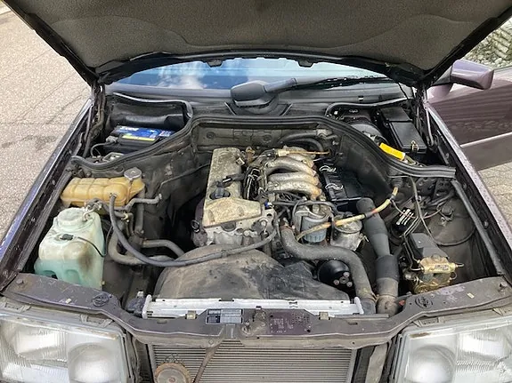 Mercedes-Benz W124 1991 photo 5