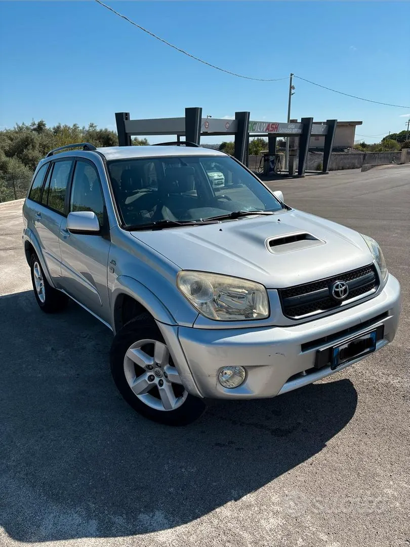 Toyota Rav4 2004 photo 2