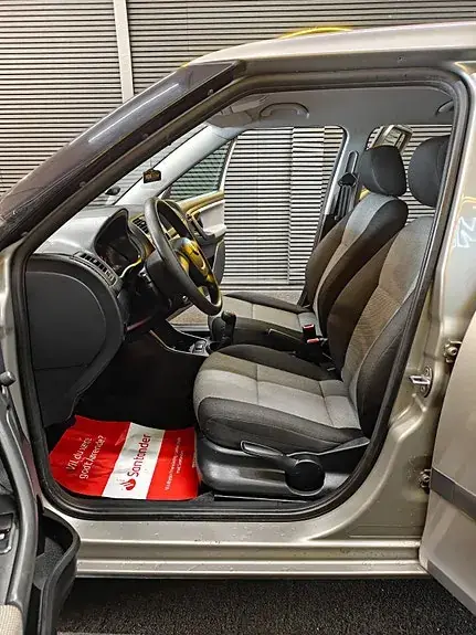 Skoda Fabia 2013 photo 5