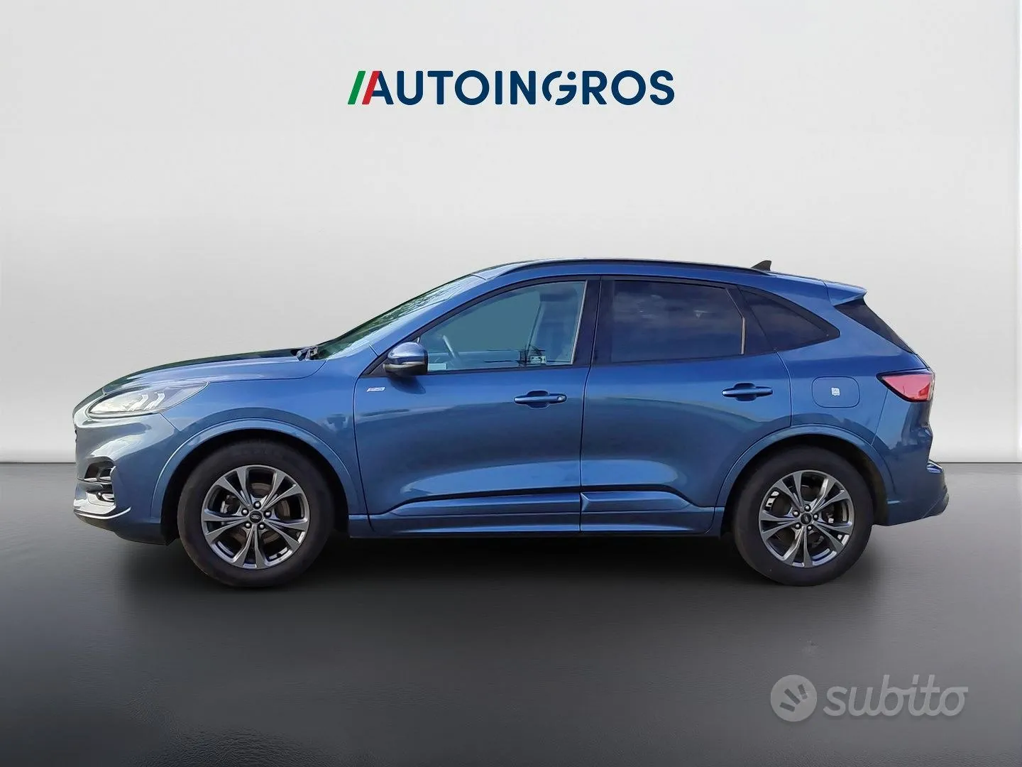 Ford Kuga 2023 photo 2