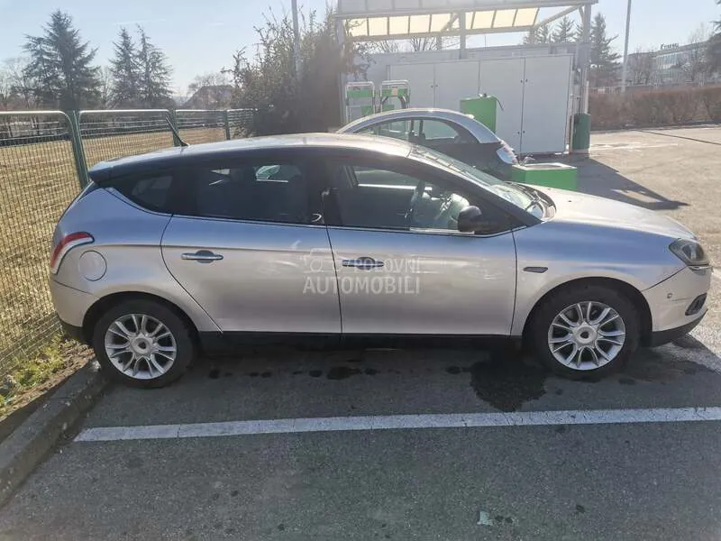 Lancia Delta 2010 photo 3