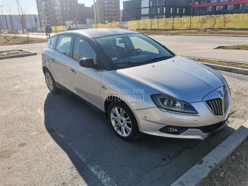 Lancia Delta 2010 photo 2