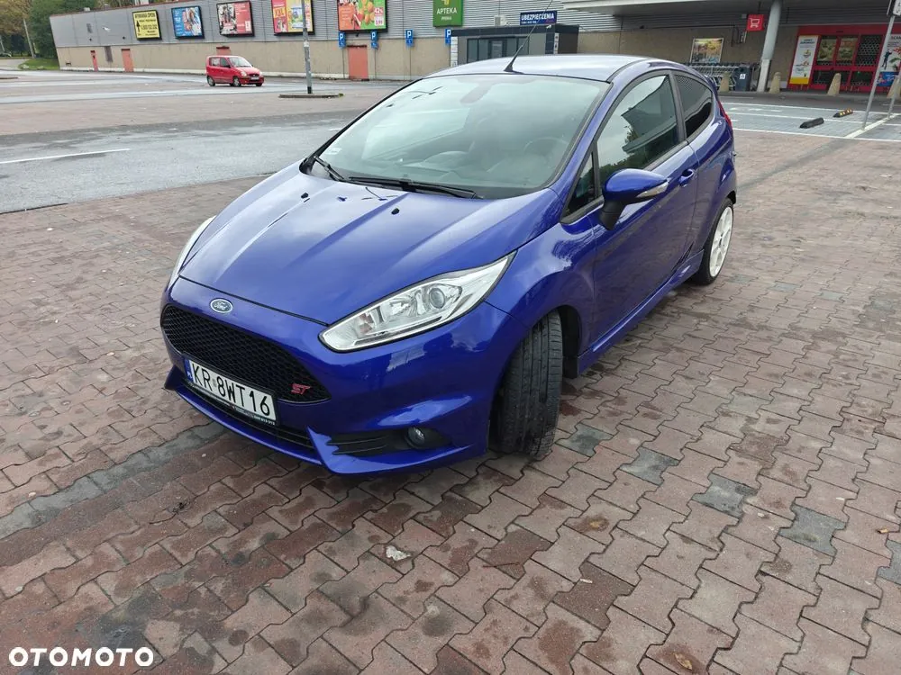 Ford Fiesta 2015 photo 5