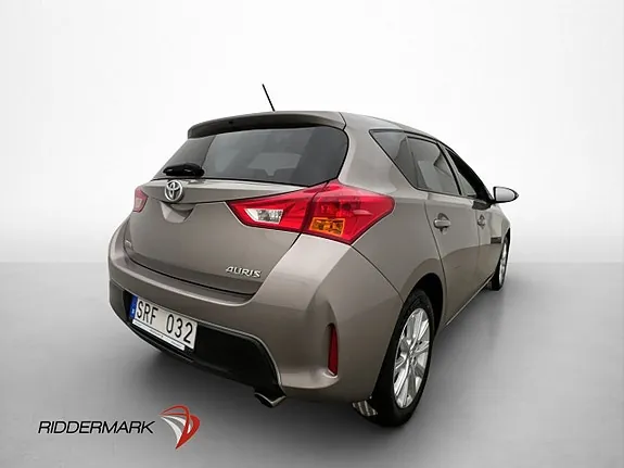 Toyota Auris 2013 photo 5