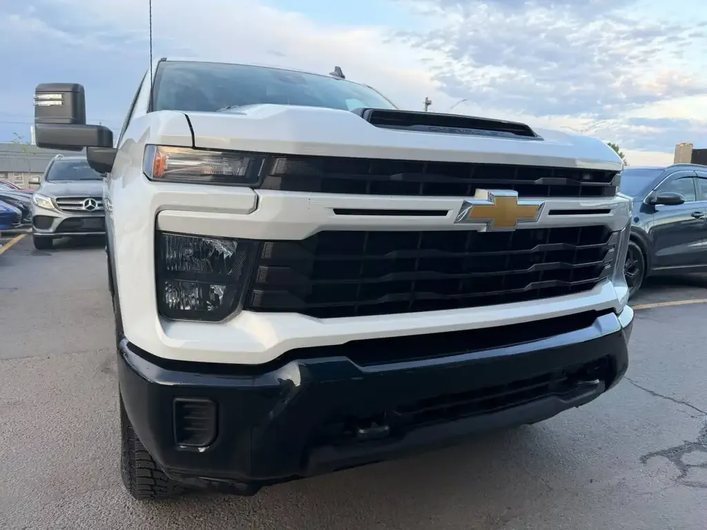 Chevrolet Silverado 2500 2024 photo 3