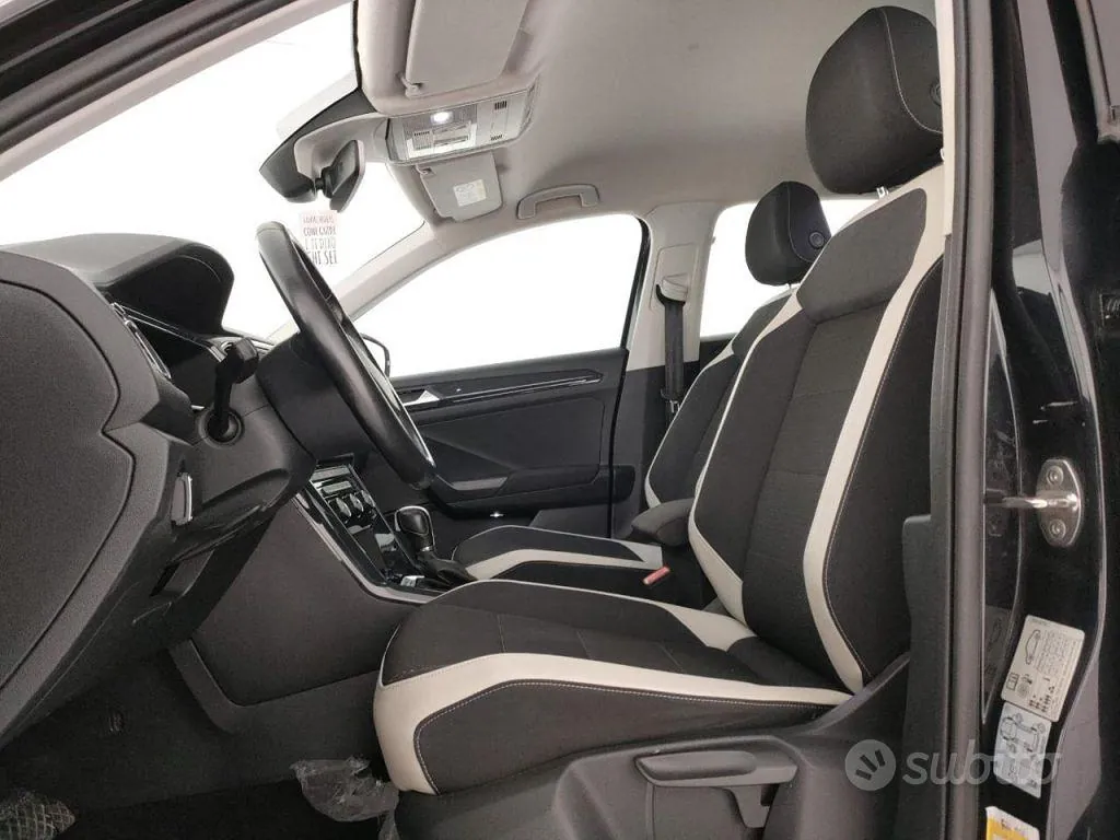 Volkswagen T-Roc 2019 photo 5