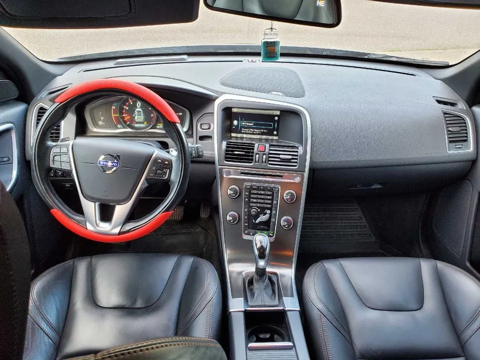 Volvo Xc60 2015 photo 2