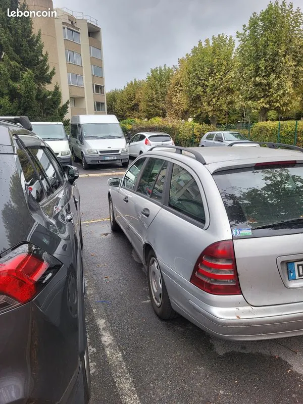 Mercedes-Benz C-Class 2001 photo 3