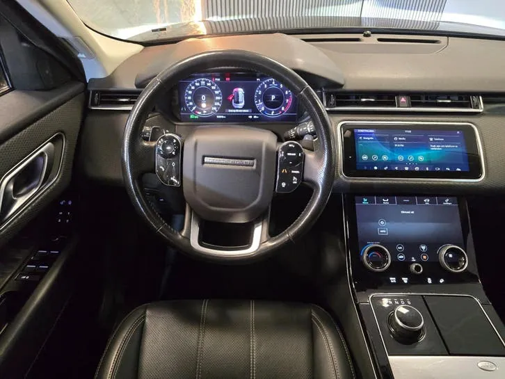 Land Rover Range Rover Velar 2019 photo 3