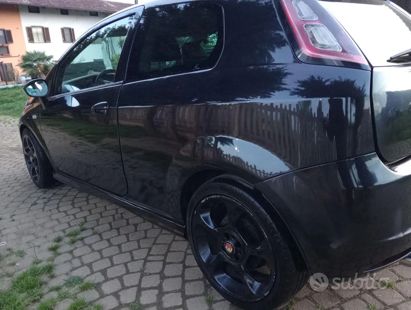 Fiat Grande Punto 2009 photo 3