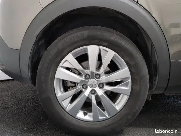 Peugeot 3008 2020 photo 3