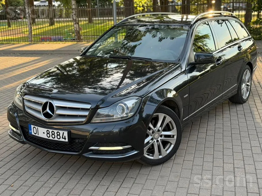 Mercedes-Benz C220 2011 photo 2