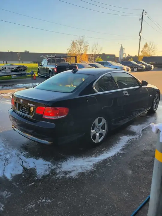 BMW 3 Series 2010 photo 4