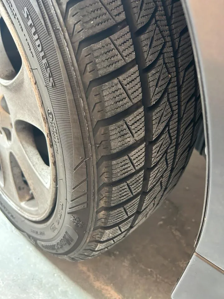 BMW 320I