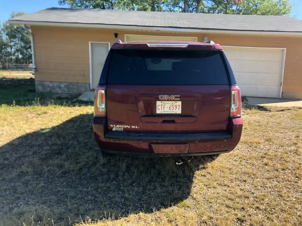 GMC Yukon Xl 2017 photo 4