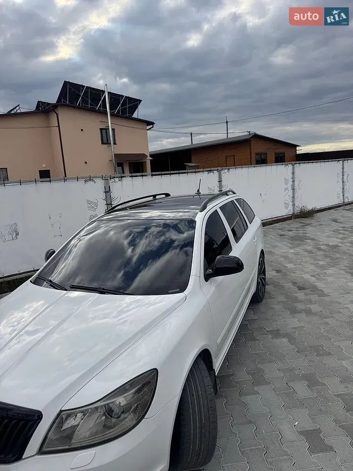 Skoda Octavia 2012 photo 3
