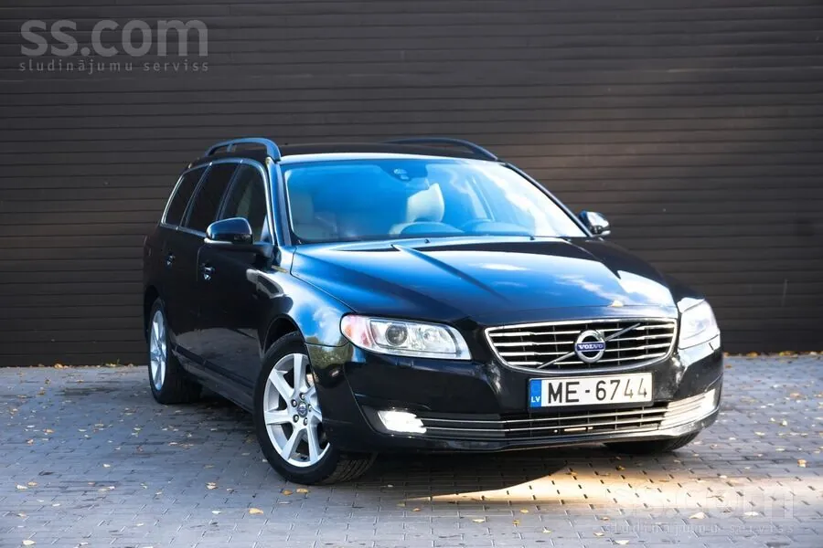 Volvo V70 2014 photo 2