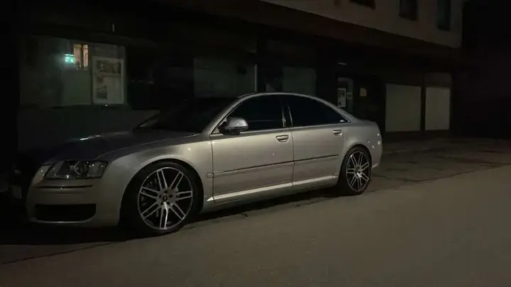 Audi A8 2005 photo 3