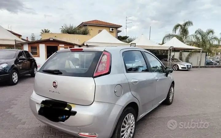 Fiat Punto 2015 photo 2