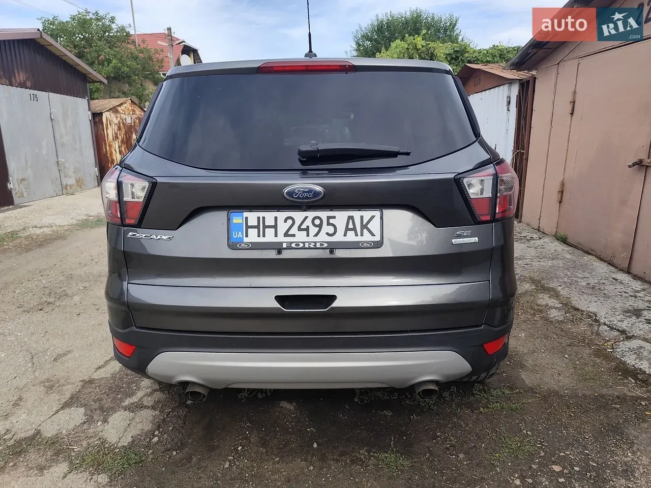 Ford Escape 2017 photo 2