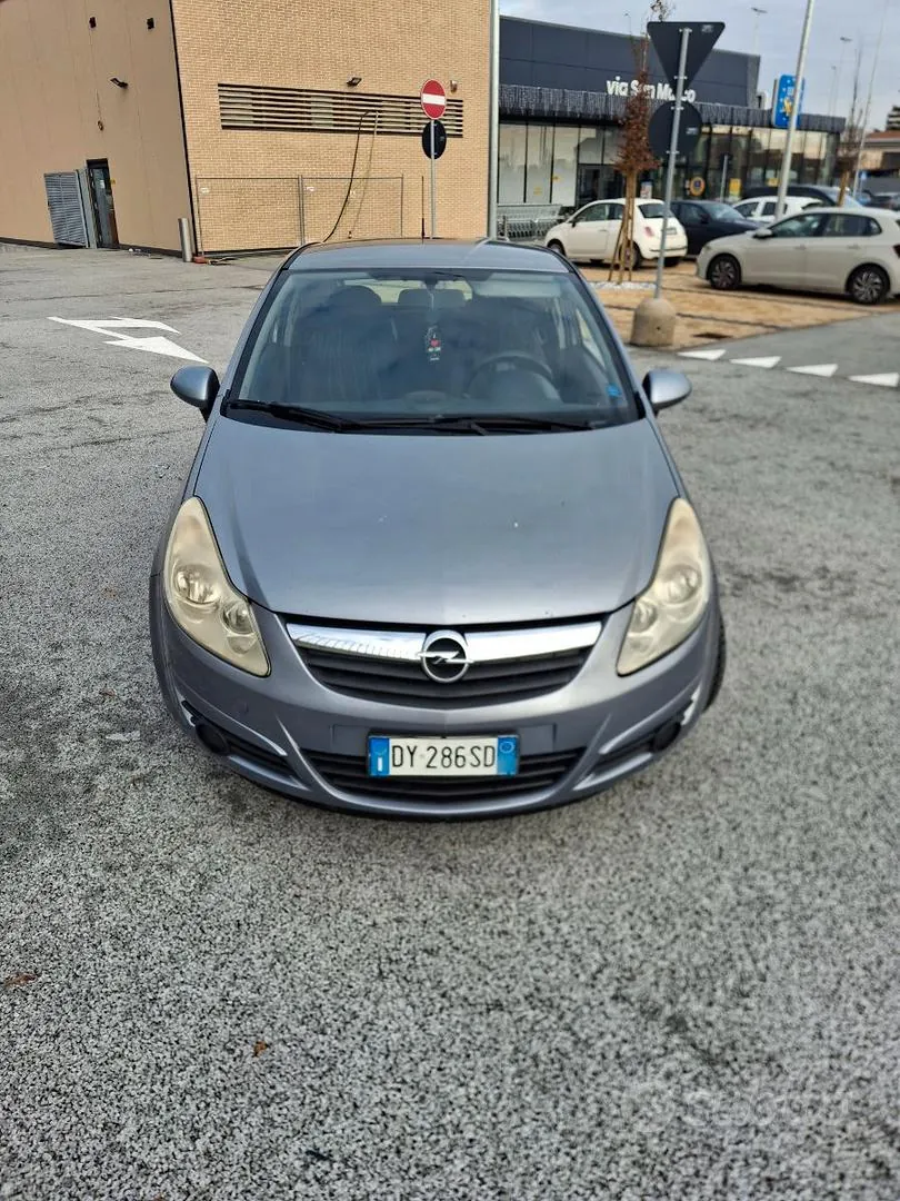 Opel Corsa 2009 photo 2
