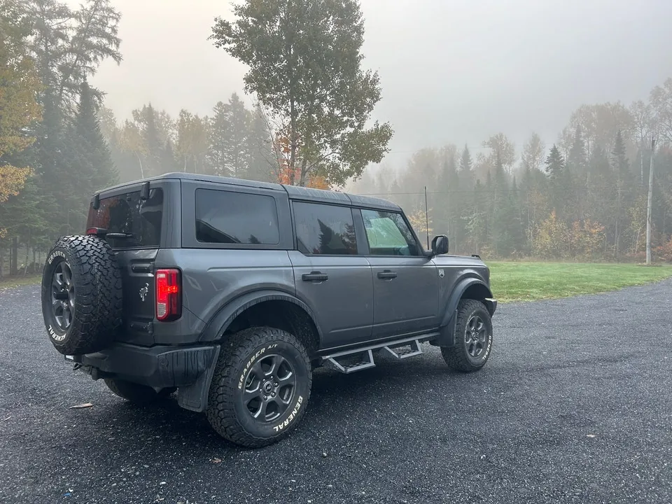 Ford Bronco 2024 photo 2