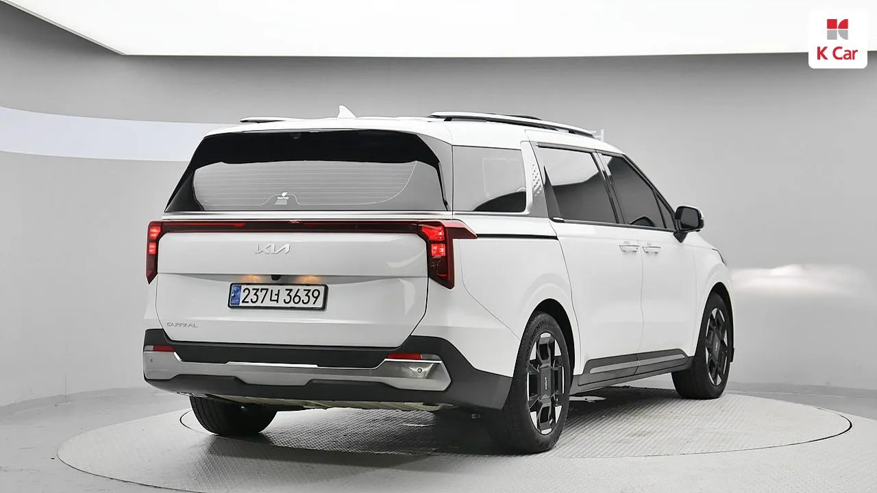 Kia Carnival 2025 photo 2