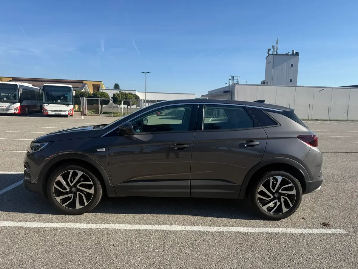 Opel Grandland X 2019 photo 2