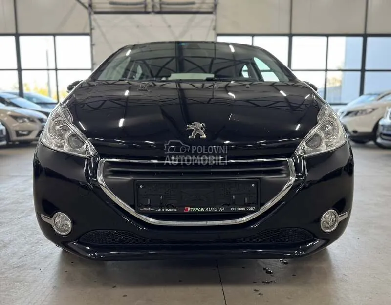 Peugeot 208 2015 photo 2