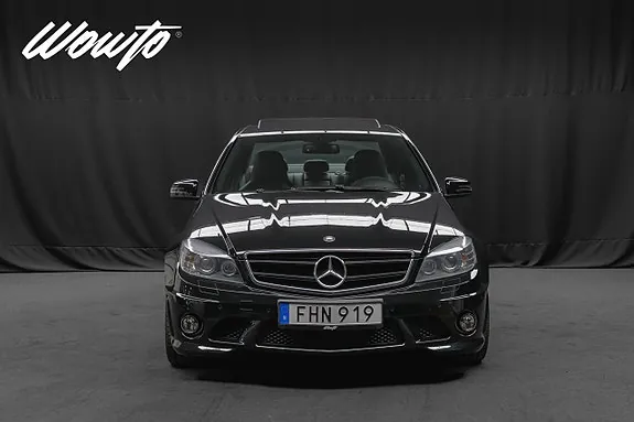 Mercedes-Benz C63 2010 photo 2