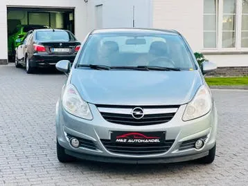 Opel Corsa 2011 photo 2