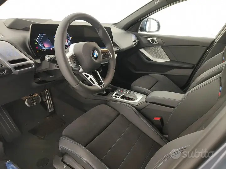 BMW 118D 2023 photo 5