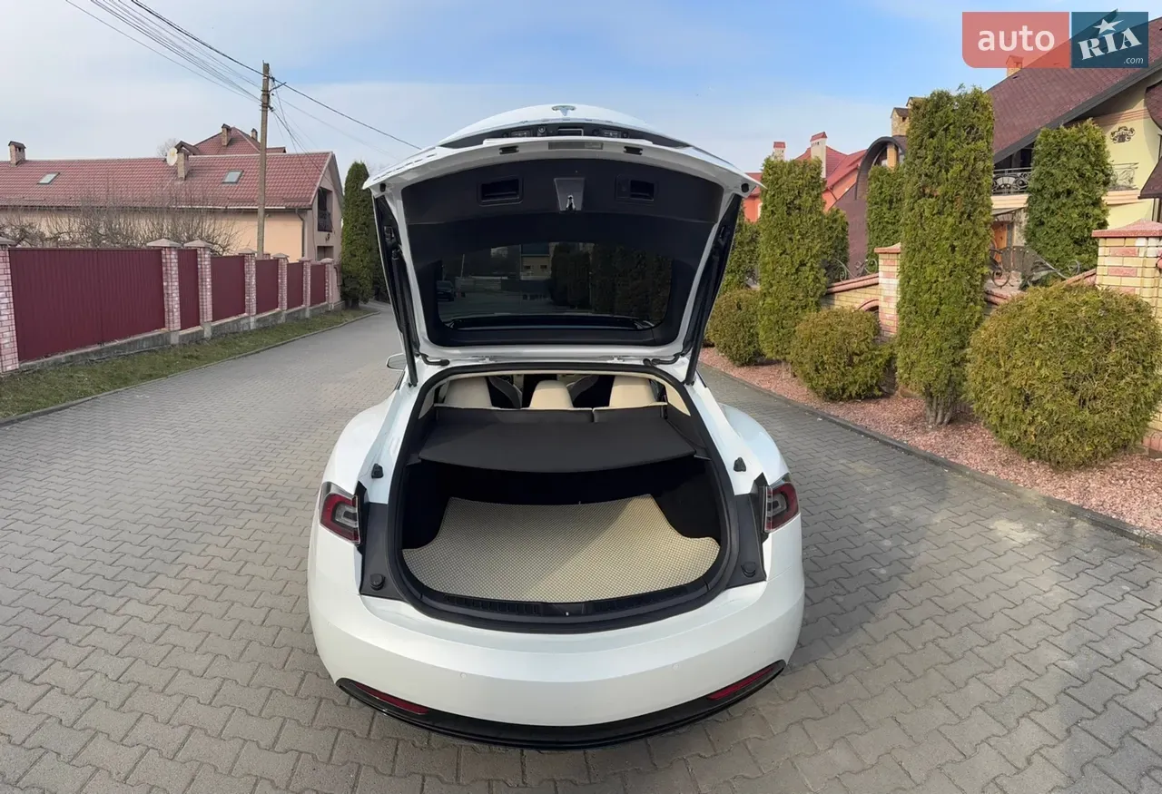 Tesla Model S 2018 photo 3