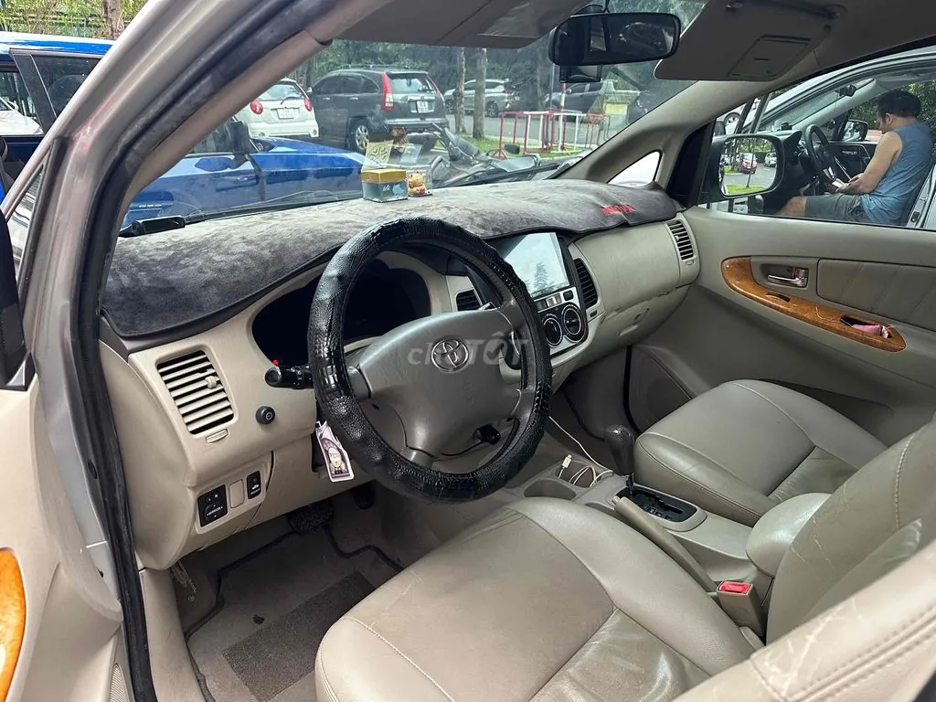 Toyota Innova 2009 photo 5