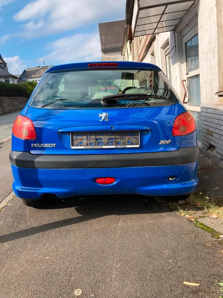 Peugeot 206