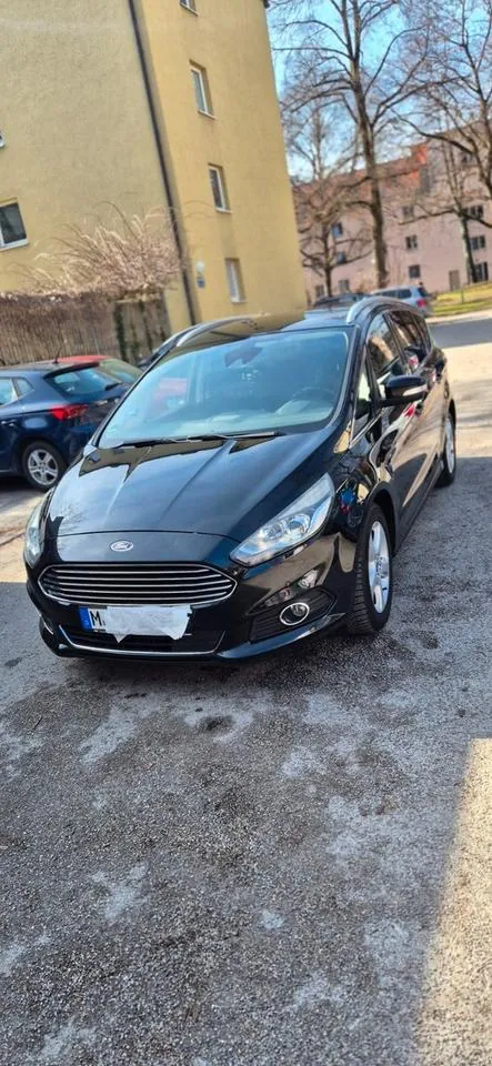Ford S-Max